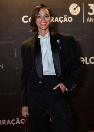 bruna-marquezine-4-2-