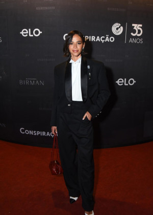 bruna-marquezine-773
